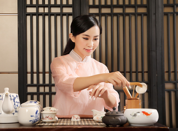 经常去南京玄武靠谱男士会馆，这家私藏已久的店推荐给你